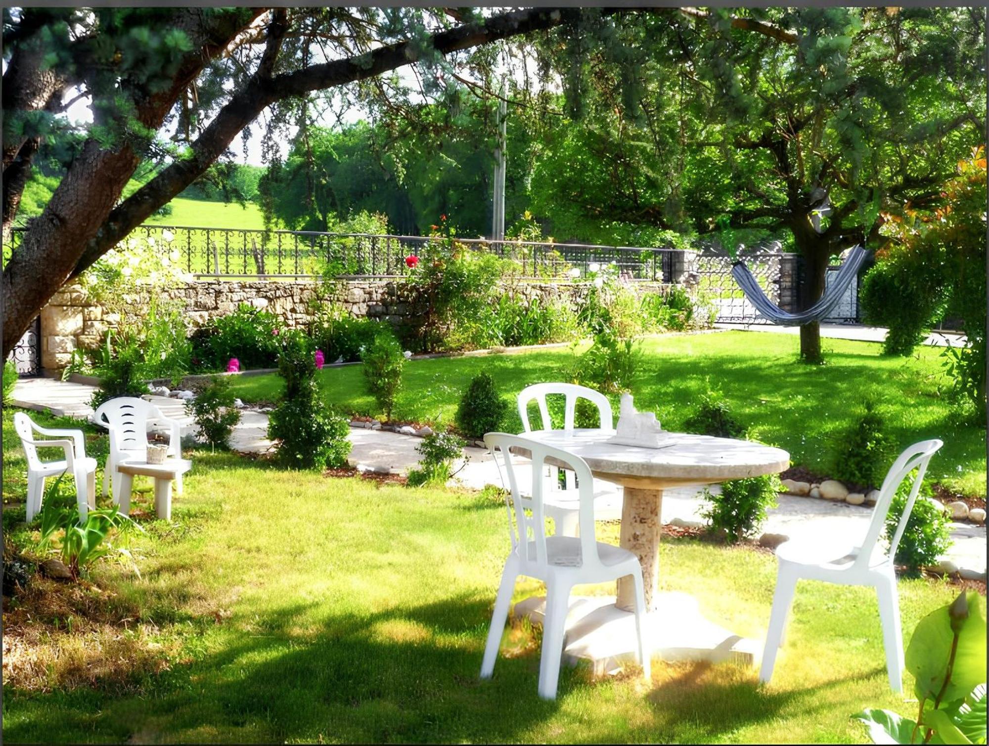 Appartement Charmant A Toulonjac Avec Jardin Et Terrasse 110 M² Exteriör bild